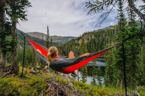 Quelles destinations choisir pour partir en week-end écologie en Bretagne dans un camping ?
