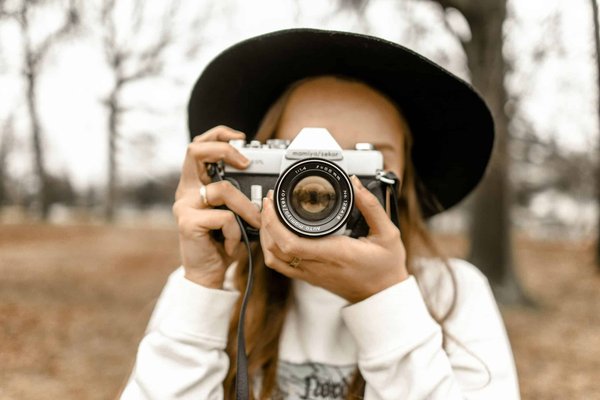 Choisir le Meilleur Appareil Photo pour Vos Voyages : Le Guide Ultime