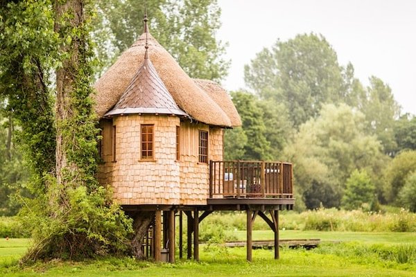 Découvrez les Secrets de l'Hébergement Alternatif : Vivez l'Expérience Locale Loin des Hôtels Classiques!